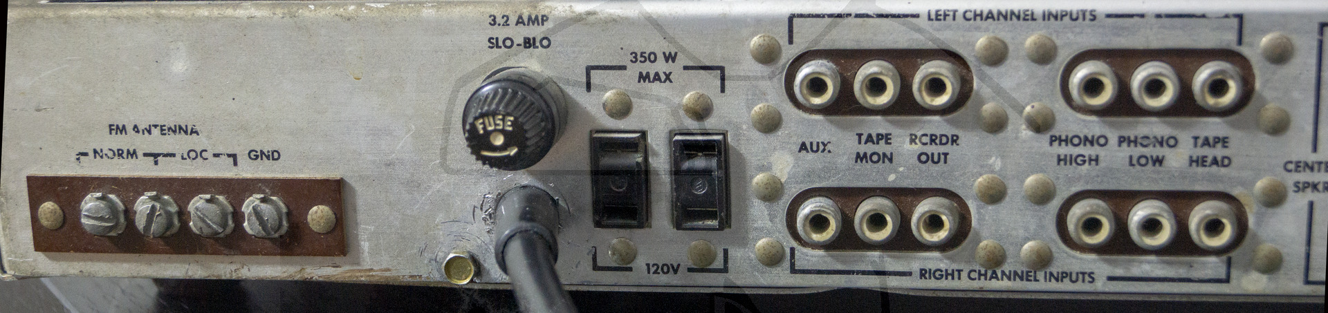 Fisher 500-C - Anschluß der Antenne, Netzkabel (Ausgetauscht) und Eingänge